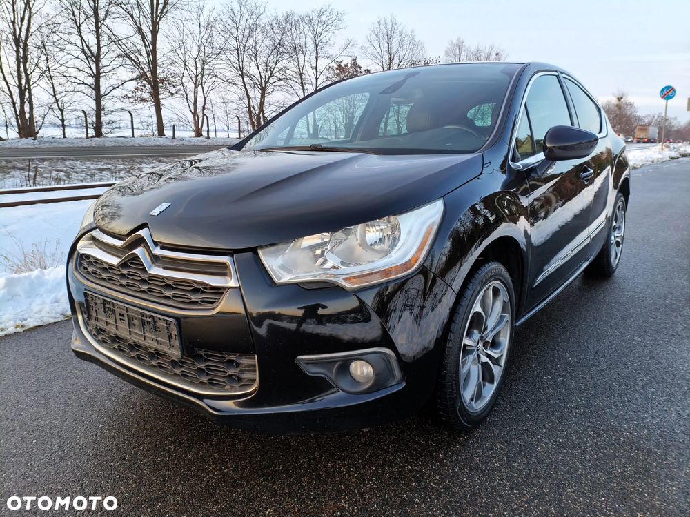 Citroën DS4 HDi 165 SoChic - 3