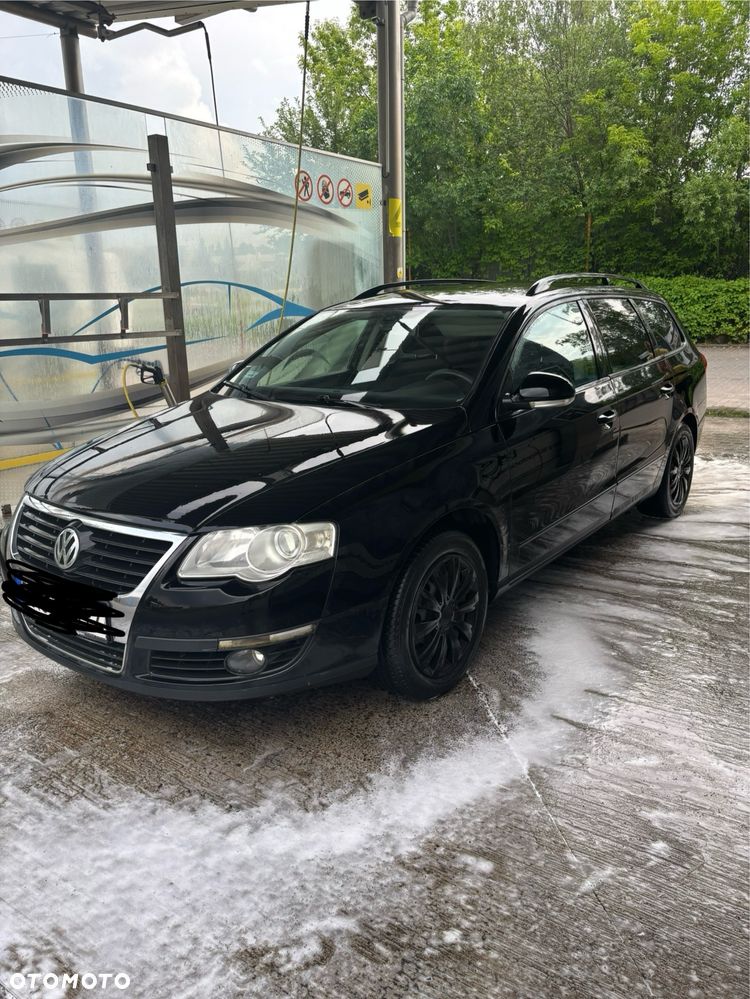 Volkswagen Passat - 4