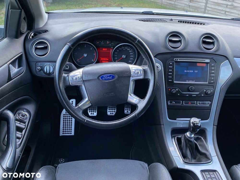 Ford Mondeo 2.0 TDCi Champions Edition - 10