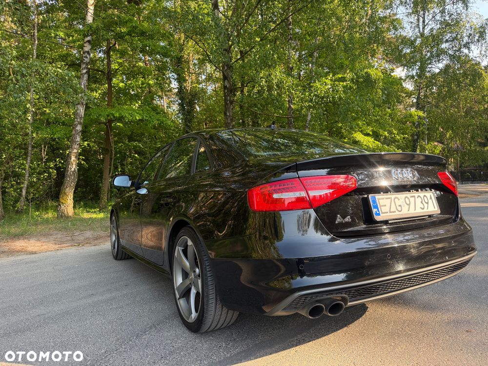 Audi A4 Limousine - 36