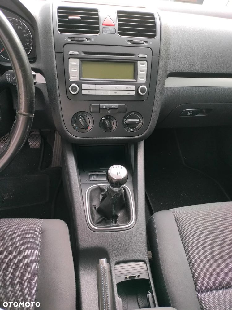 Volkswagen Golf - 8