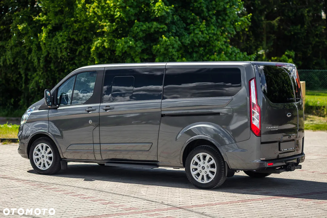 Ford Tourneo Custom 320 L2H1 VA Autm Titanium - 16