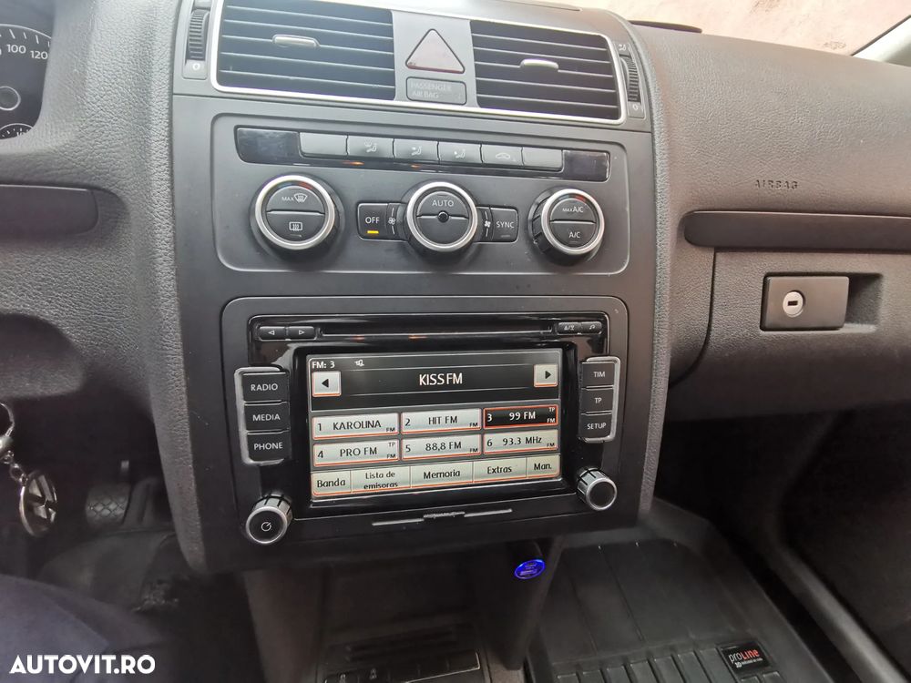 Volkswagen Touran 2.0 TDI BlueMotion Technology Highline - 6