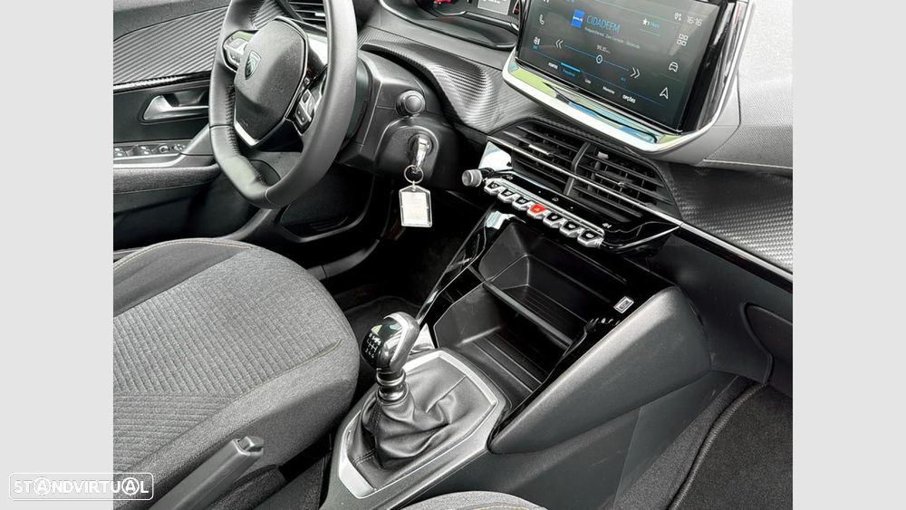 Peugeot 2008 1.2 PureTech Style - 20