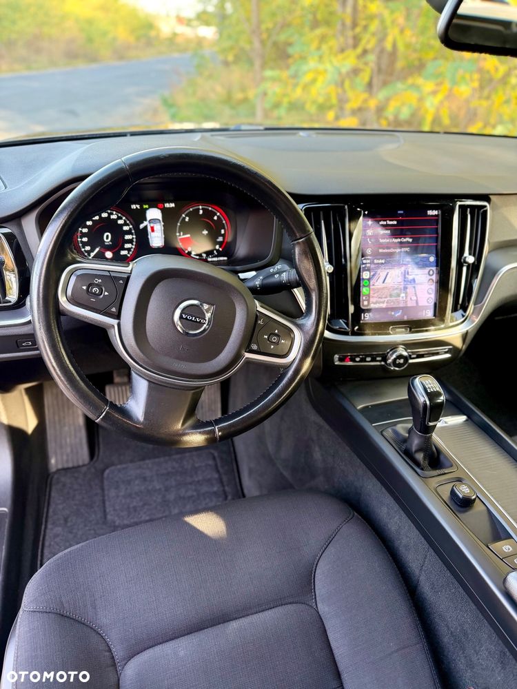 Volvo V60 D3 Momentum Core - 14