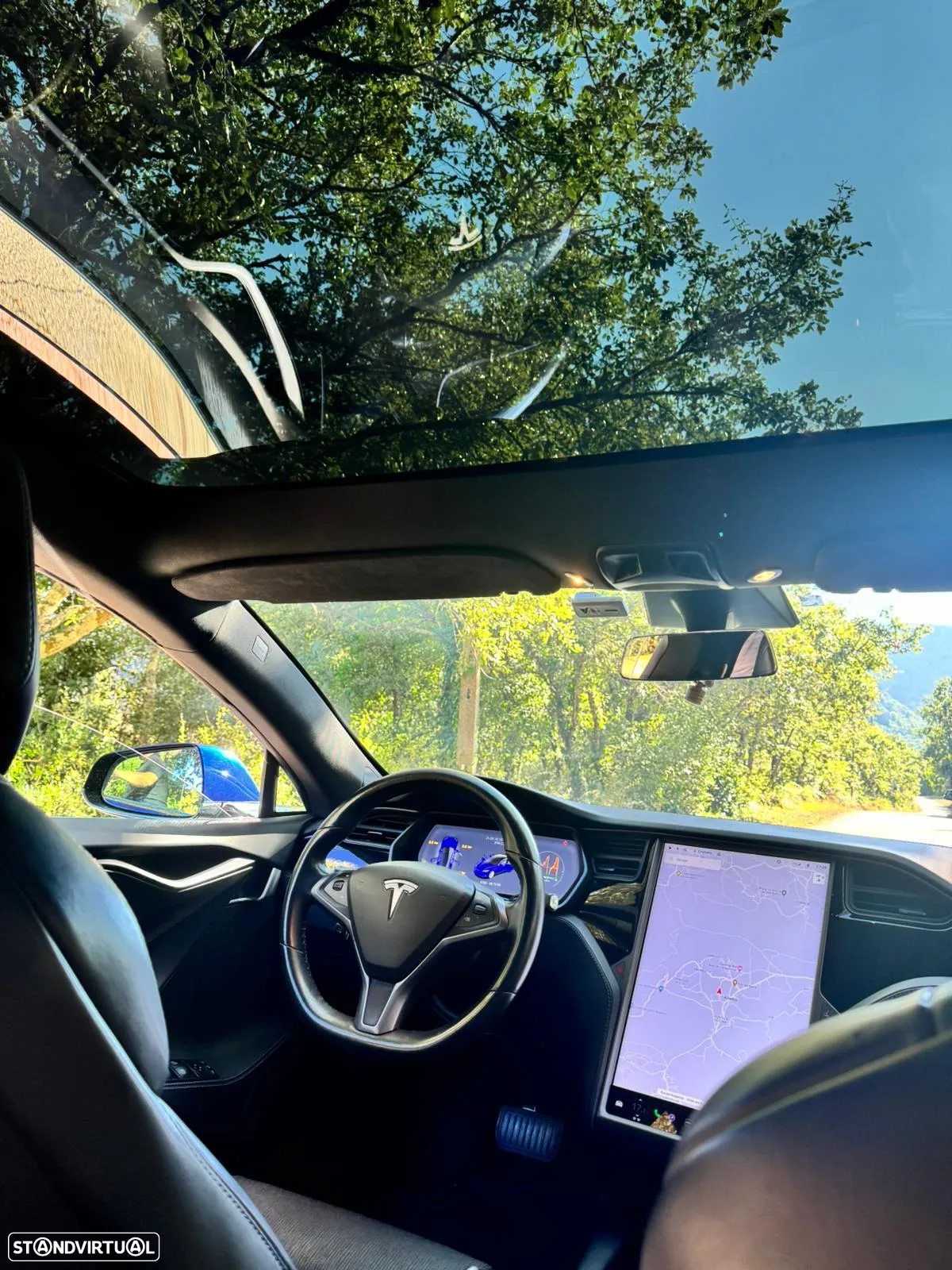 Tesla Model S - 11
