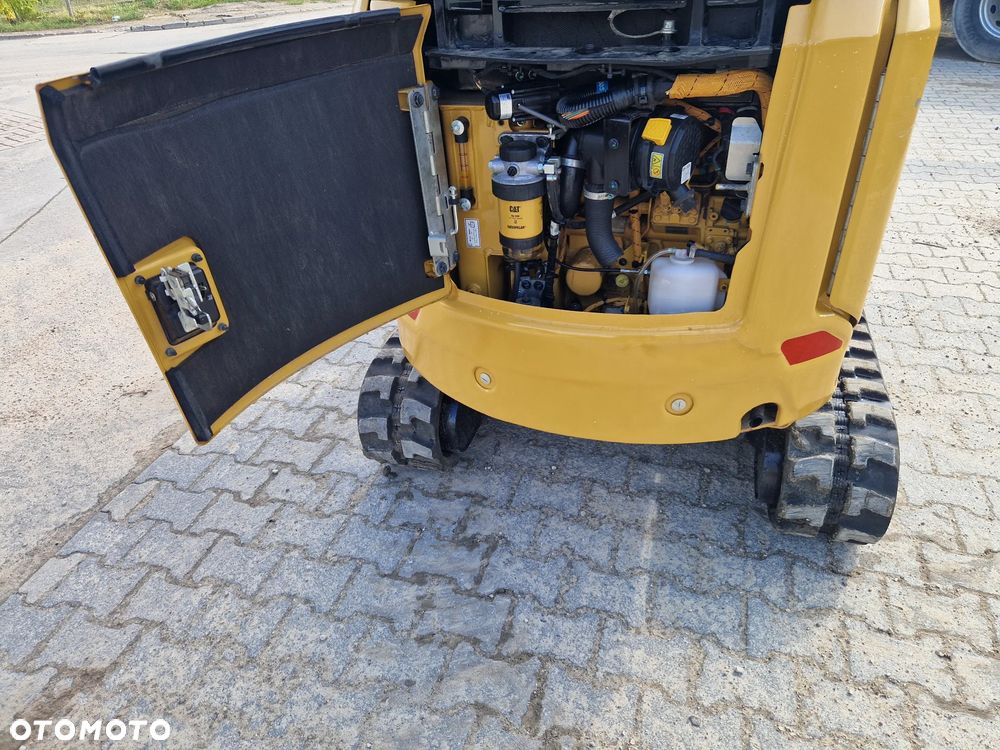 Caterpillar 301.8 - 8