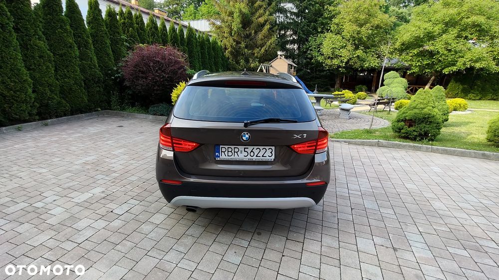 BMW X1 sDrive18d xLine - 8