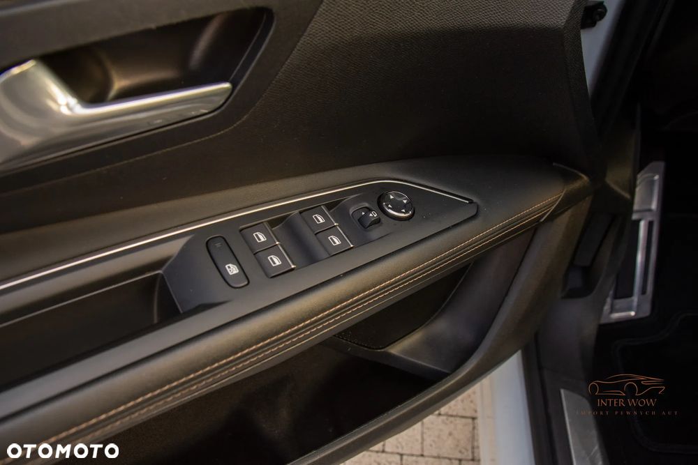 Peugeot 3008 1.6 PureTech GT Pack S&S EAT8 - 18