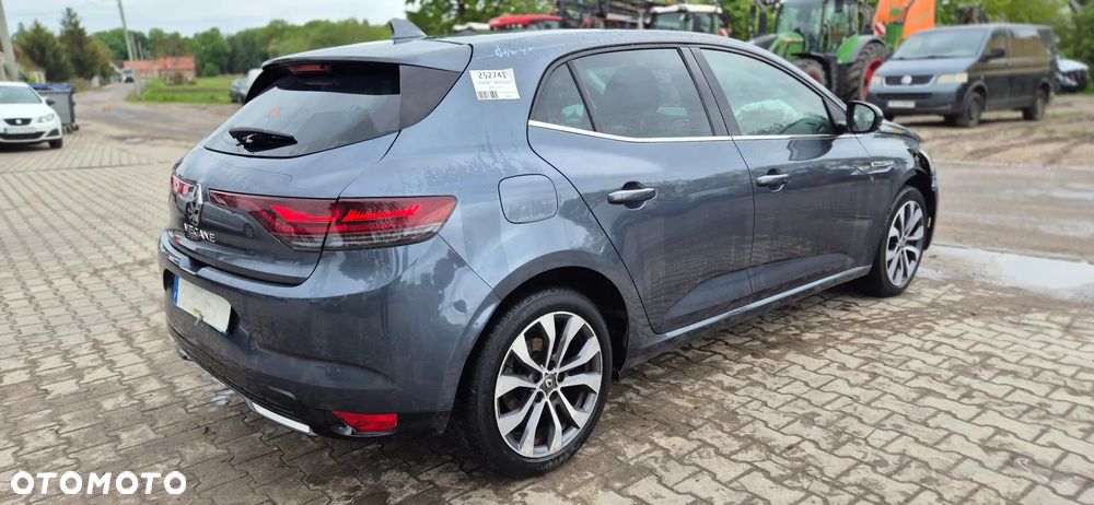 Renault Megane 1.5 Blue dCi Intens - 11