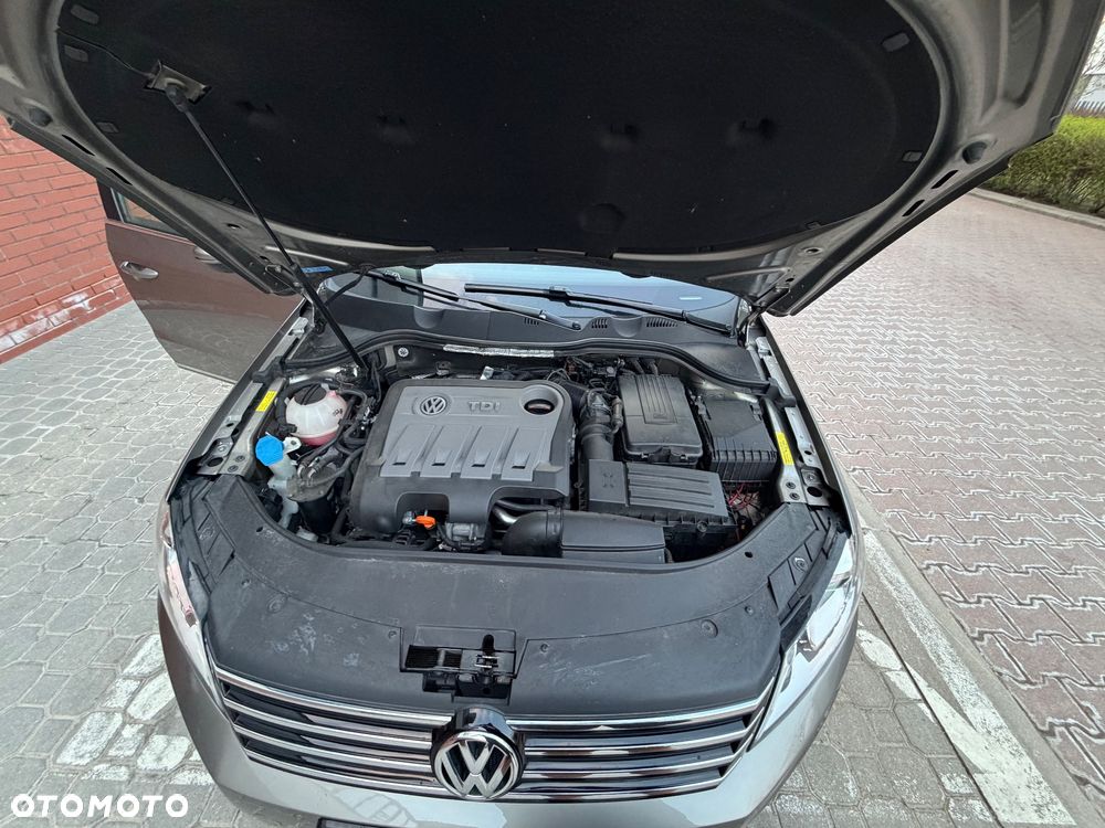 Volkswagen Passat 2.0 TDI 4Mot Highline DSG - 17