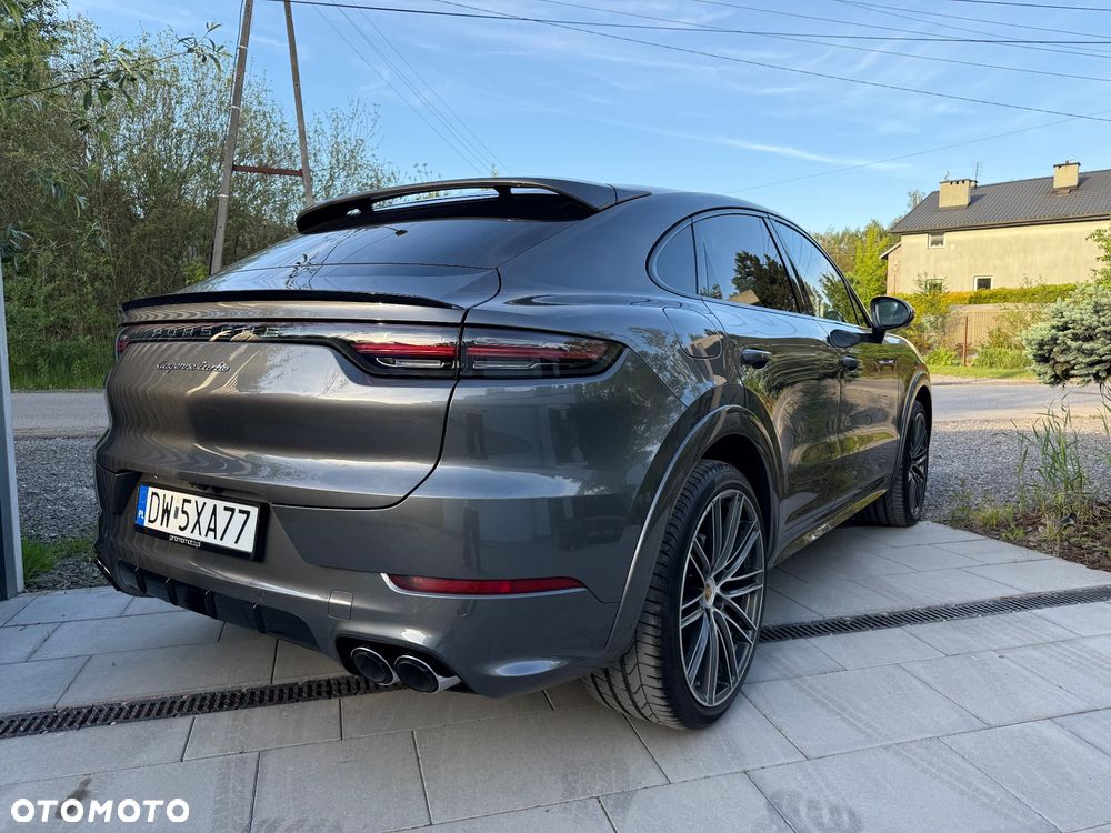 Porsche Cayenne Turbo - 3