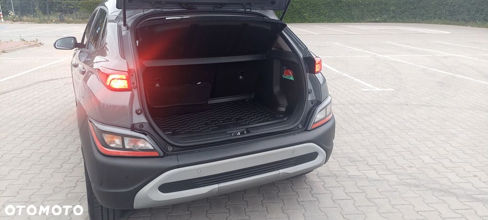 Hyundai Kona - 17