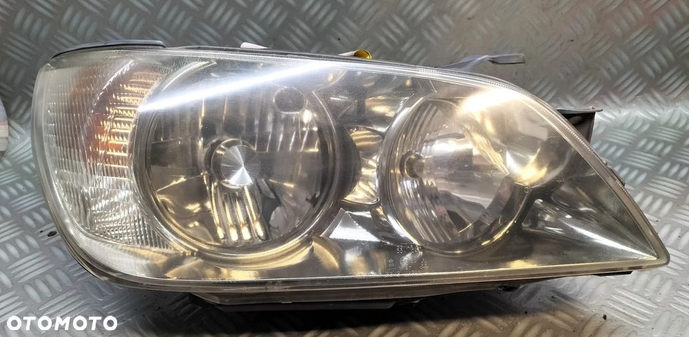 LEXUS IS 200 XENON LAMPA LEWA PRAWA PRZÓD PRZEDNIA