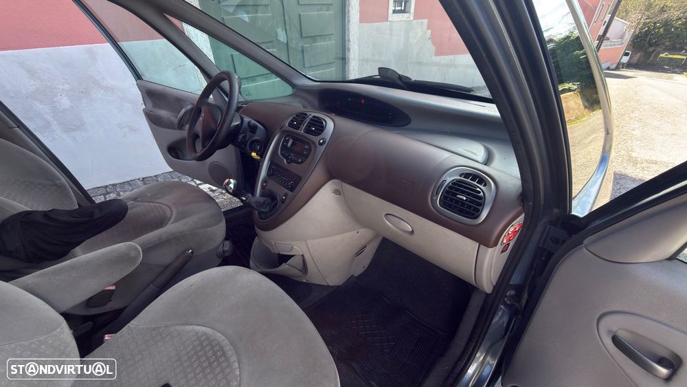 Citroën Xsara Picasso 1.6 HDi Premier Dynamique - 2
