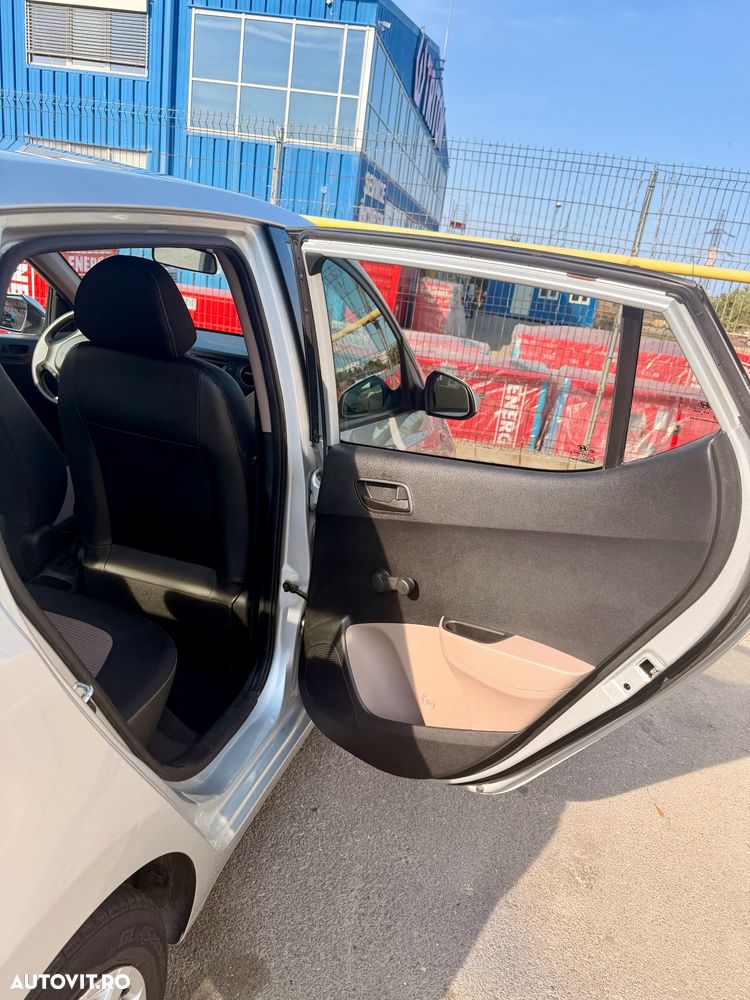 Hyundai i10 - 11