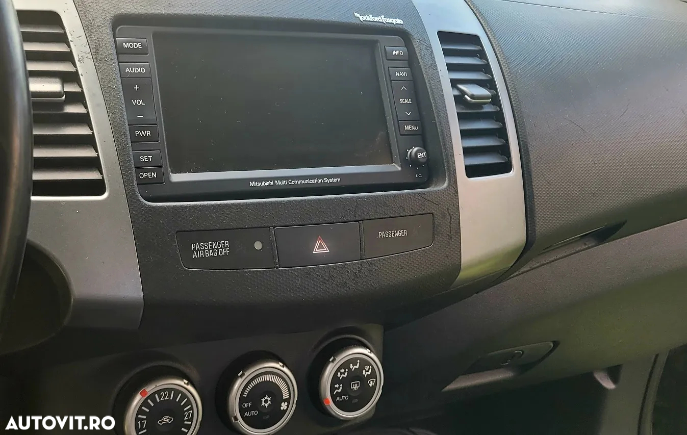 Mitsubishi Outlander 2.4 MIVEC NAVI Instyle Aut - 8