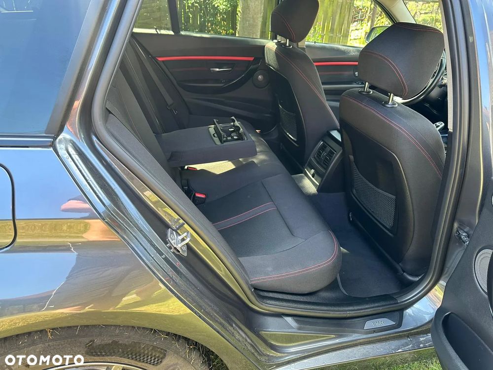 BMW Seria 3 320d xDrive Sport Line Shadow sport - 21