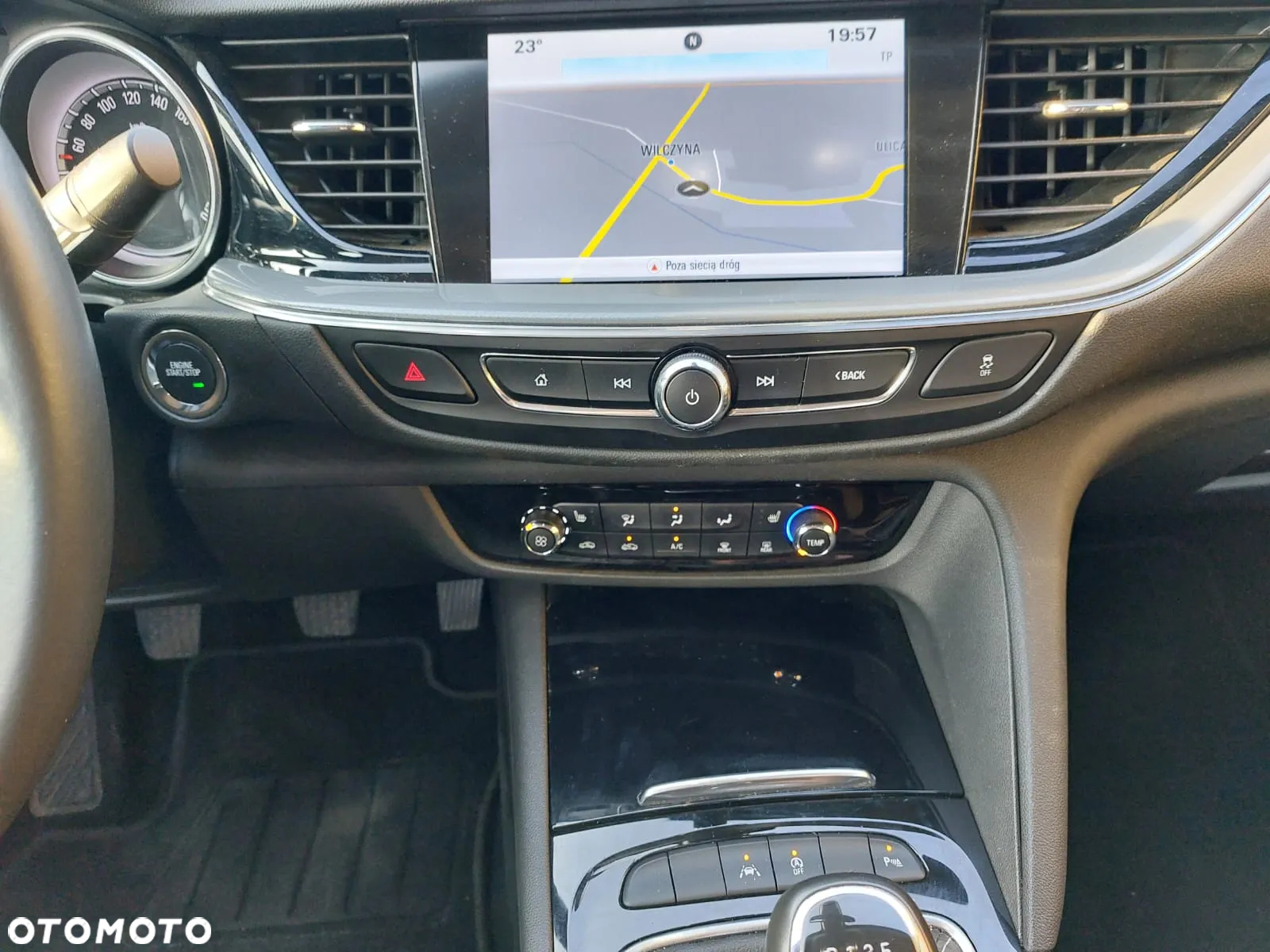 Opel Insignia - 19