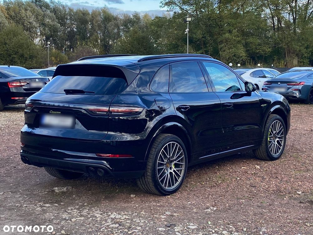 Porsche Cayenne E-Hybrid - 3