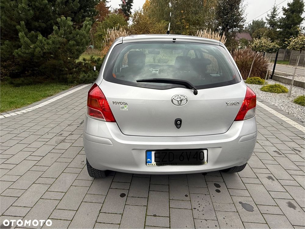 Toyota Yaris 1.33 2010 - 3
