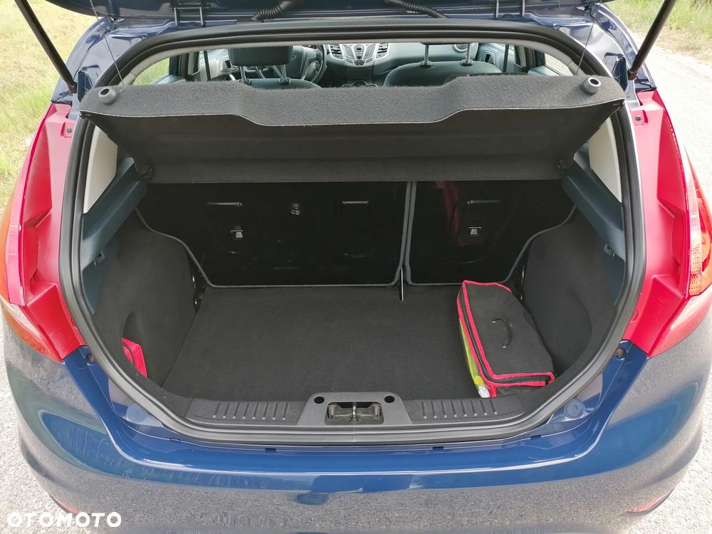 Ford Fiesta - 23
