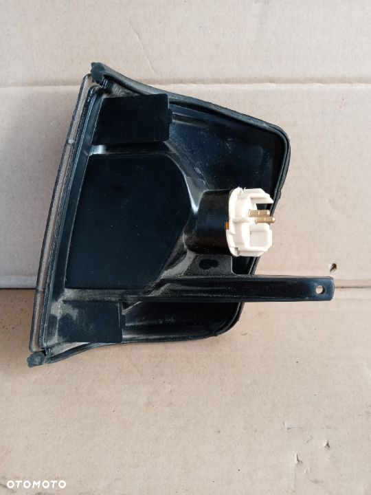 Kierunkowskaz prawy Mercedes w201 190 Ciemny Dymiony ks-bz034 - 2