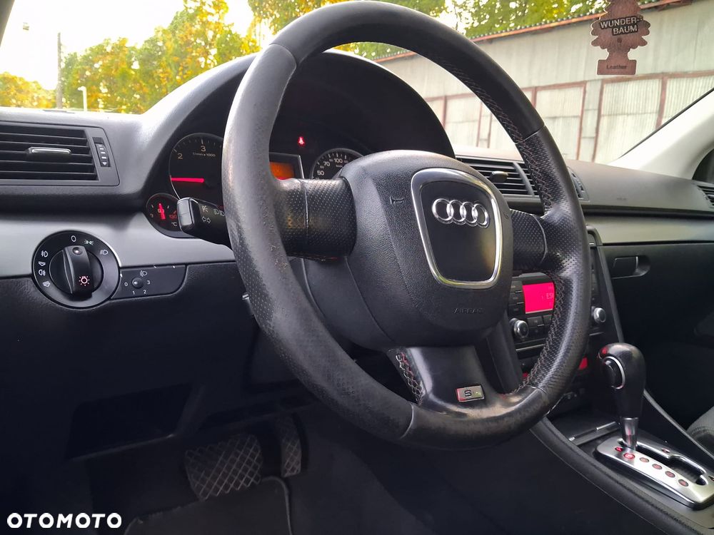 Audi A4 Avant 2.0 TDI Multitronic - 31