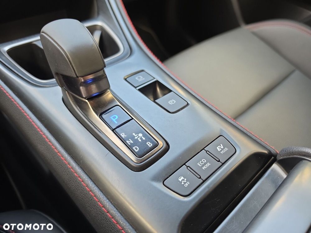 Lexus LBX - 18