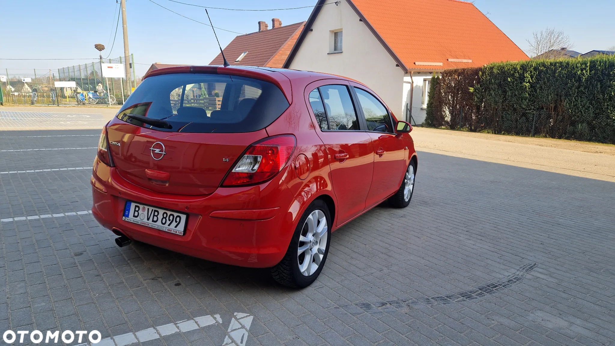 Opel Corsa 1.4 16V Cosmo - 13
