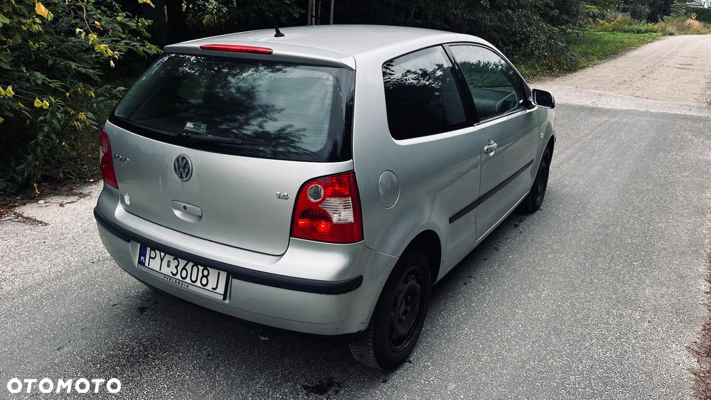 Volkswagen Polo 1.4 16V Comfortline - 3