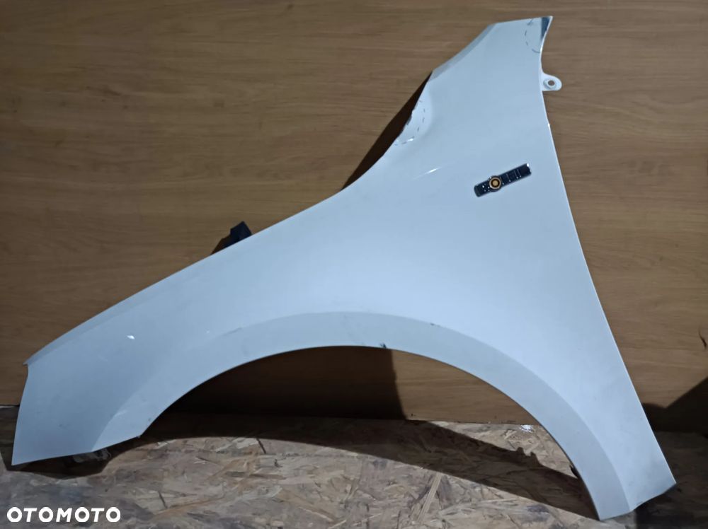 BŁOTNIK PRZEDNI LEWY SKODA OCTAVIA III LIFT 17- 5E0807221