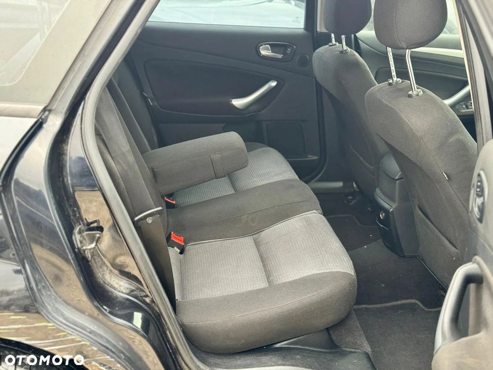 Ford Mondeo 2.0 FF Platinium X Plus (Titanium) - 29