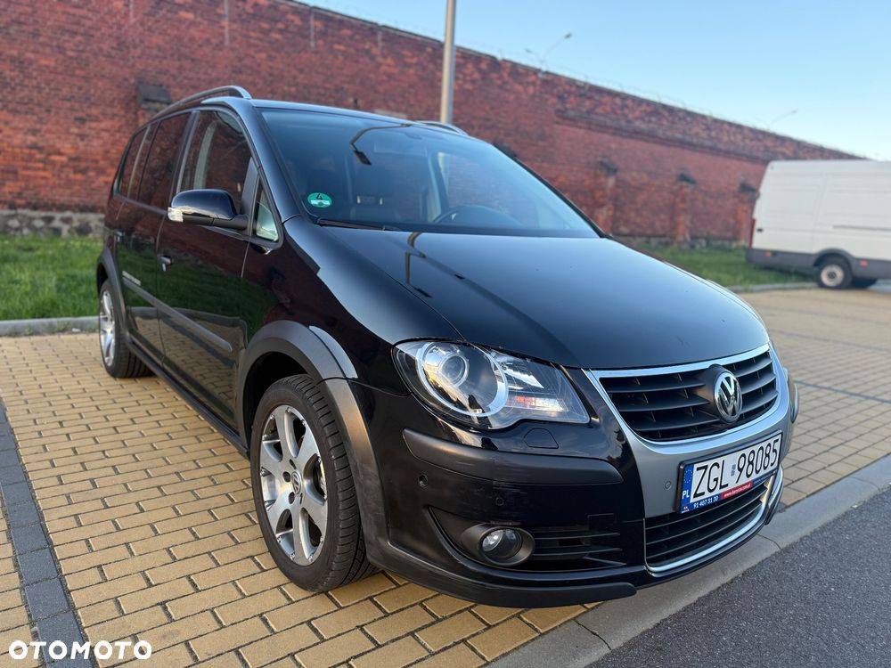 Volkswagen Touran 1.6 Cross - 2