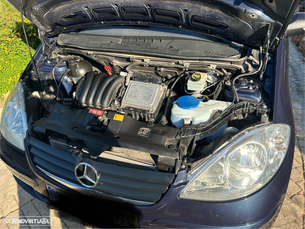 Mercedes-Benz A 150 Classic Automatic - 25