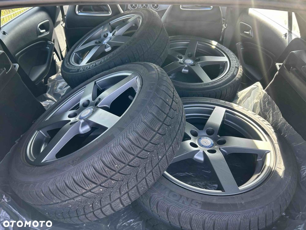 Mercedes-Benz CLA 200 Peak Edition - 35
