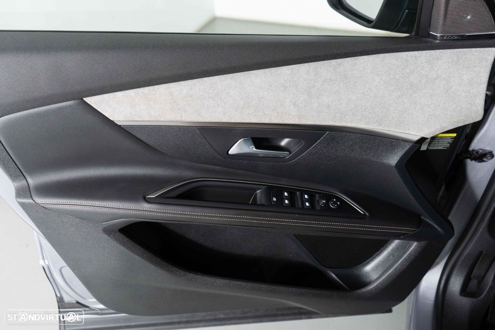 Peugeot 5008 1.2 Hybrid GT e-DCS6 - 25