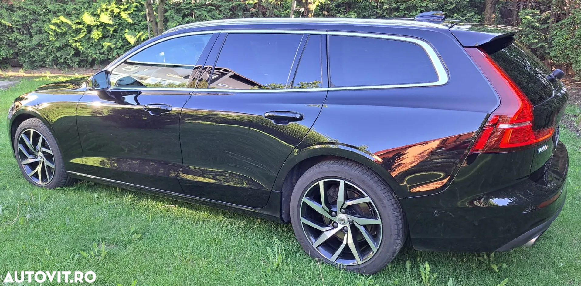 Volvo V60 T4 Momentum Pro - 5