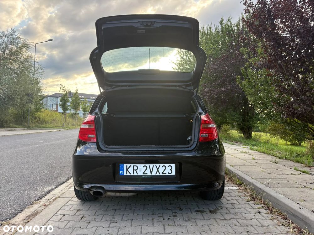 BMW Seria 1 116i - 13