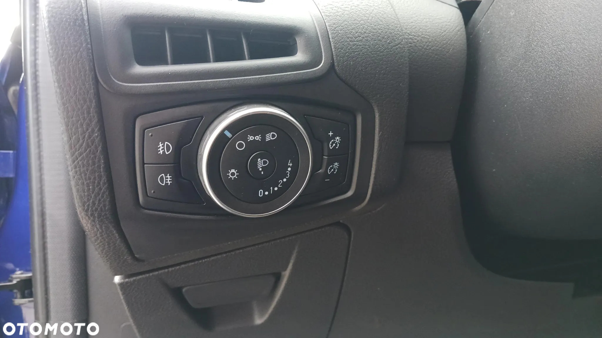 Ford Focus 1.5 EcoBoost Titanium ASS - 11