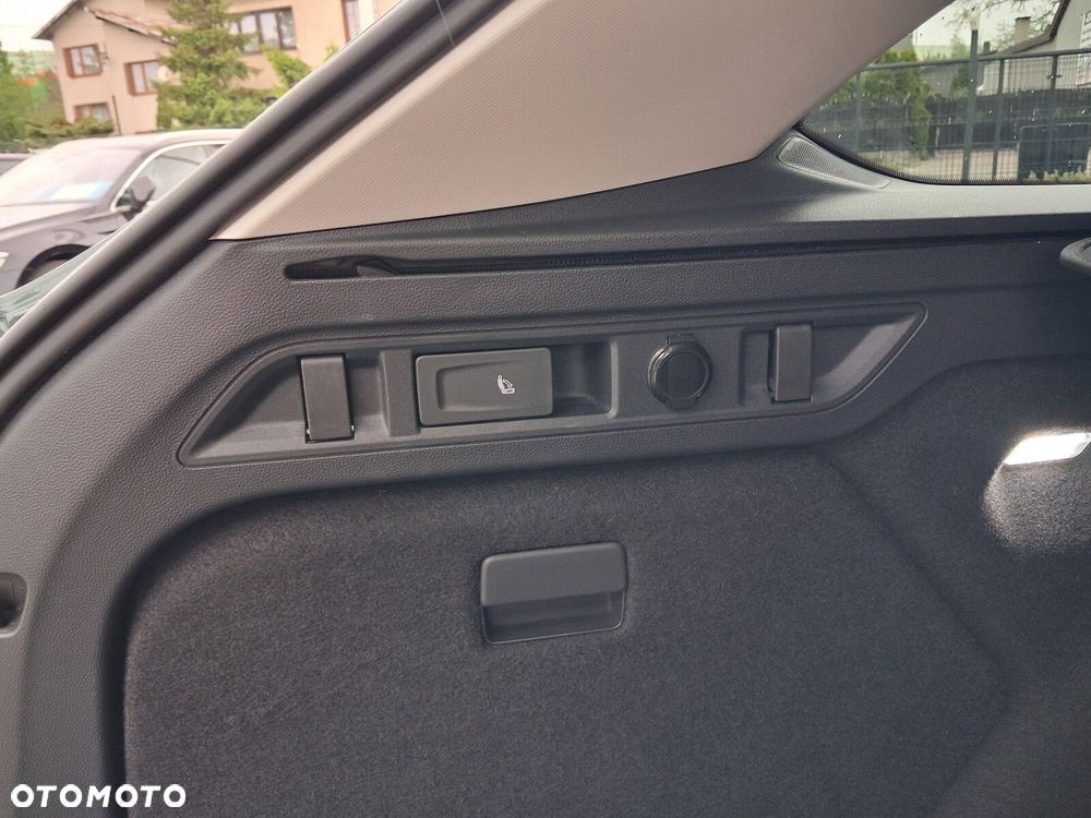 Volkswagen Passat - 14