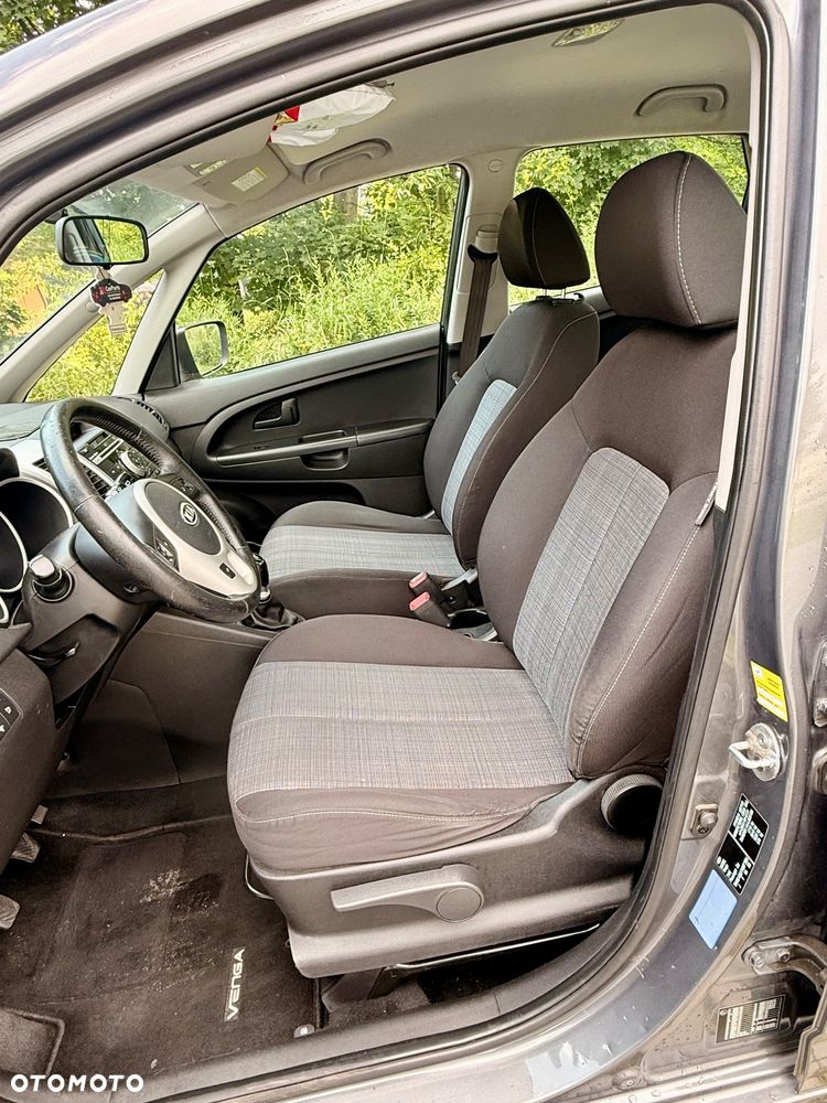 Kia Venga 1.4 S - 34