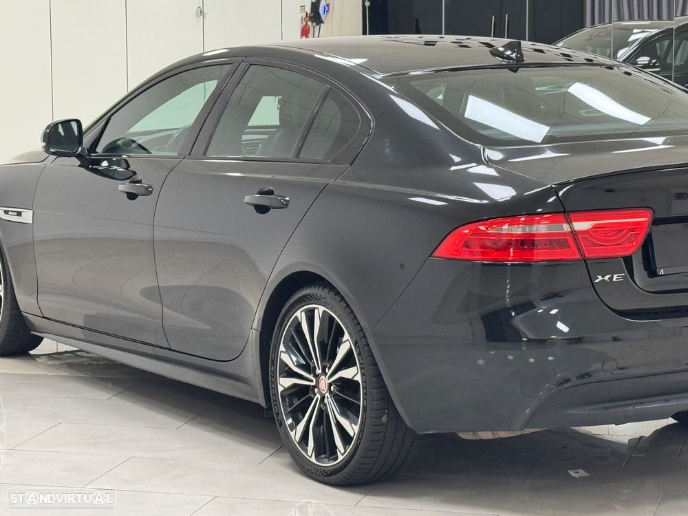 Jaguar XE E-Performance R-Sport - 12