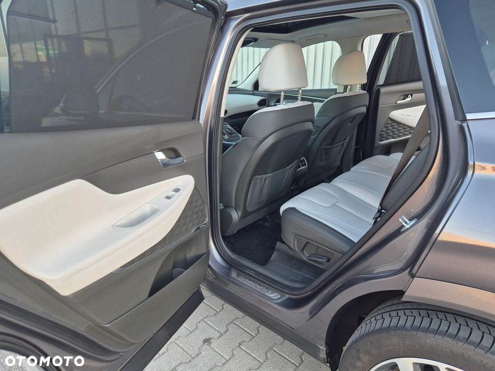Hyundai Santa Fe - 2