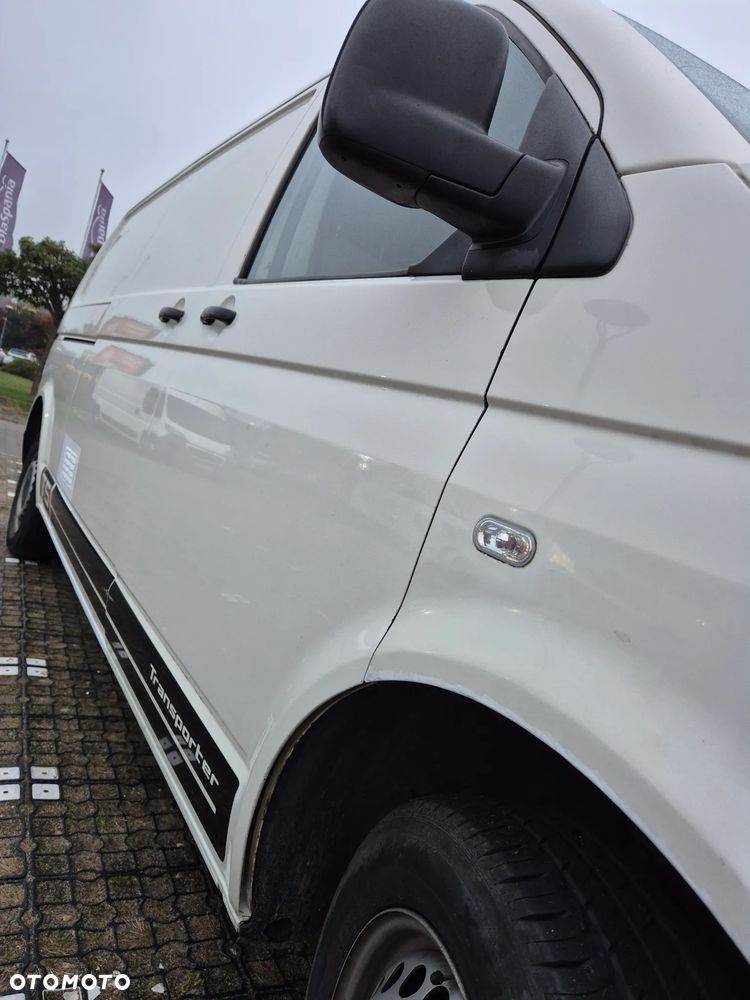 Volkswagen Transporter - 28