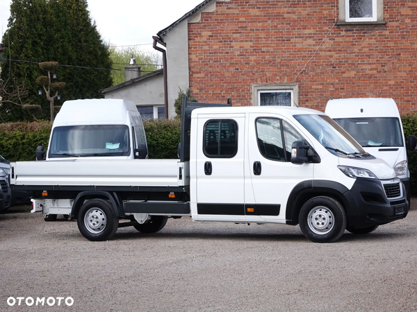 Peugeot Boxer 7-osobowy DOKA skrzynia ładunkowa MAŁY PRZEBIEG