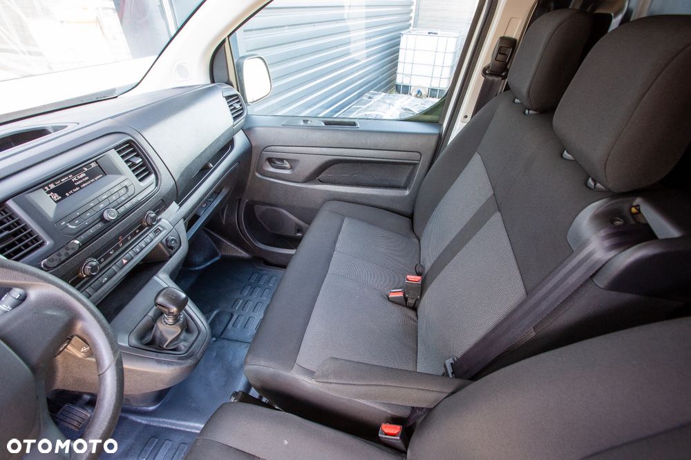 Opel Vivaro L2H1 *ŚREDNI* Blaszak - 12
