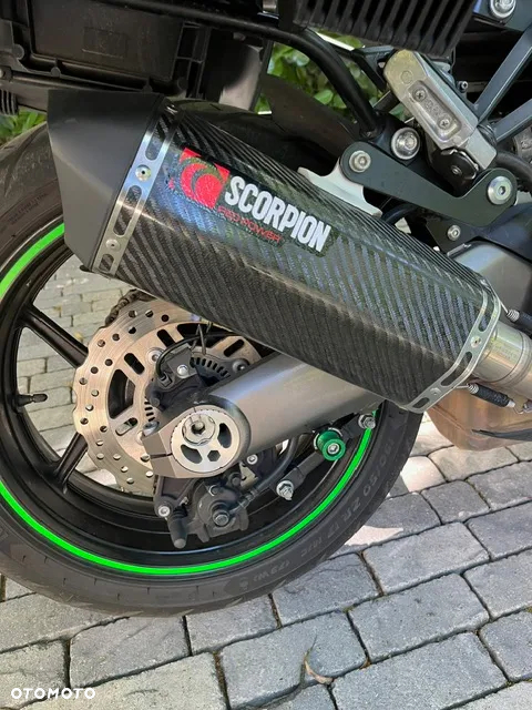 Kawasaki Ninja 1000 SX - 12