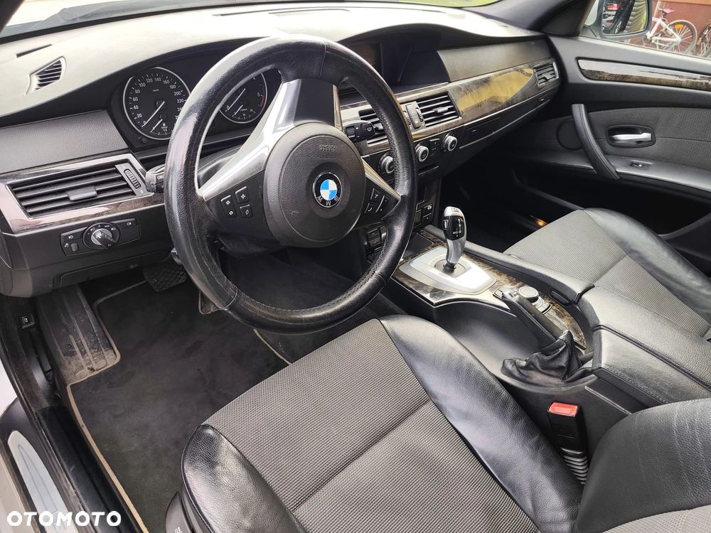 BMW Seria 5 520d - 4