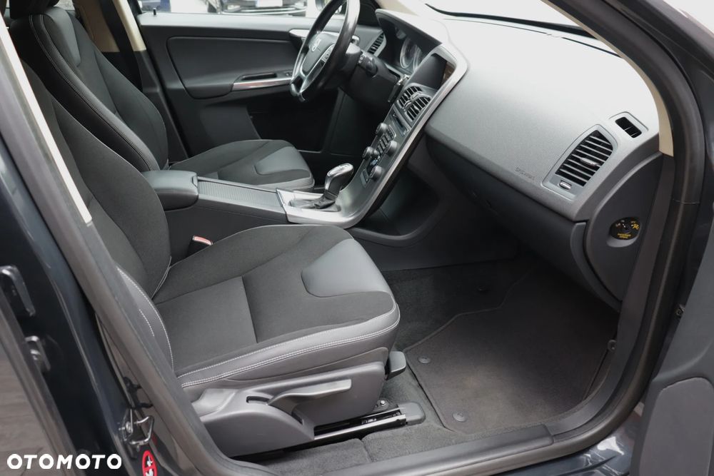 Volvo XC 60 D3 Momentum - 31